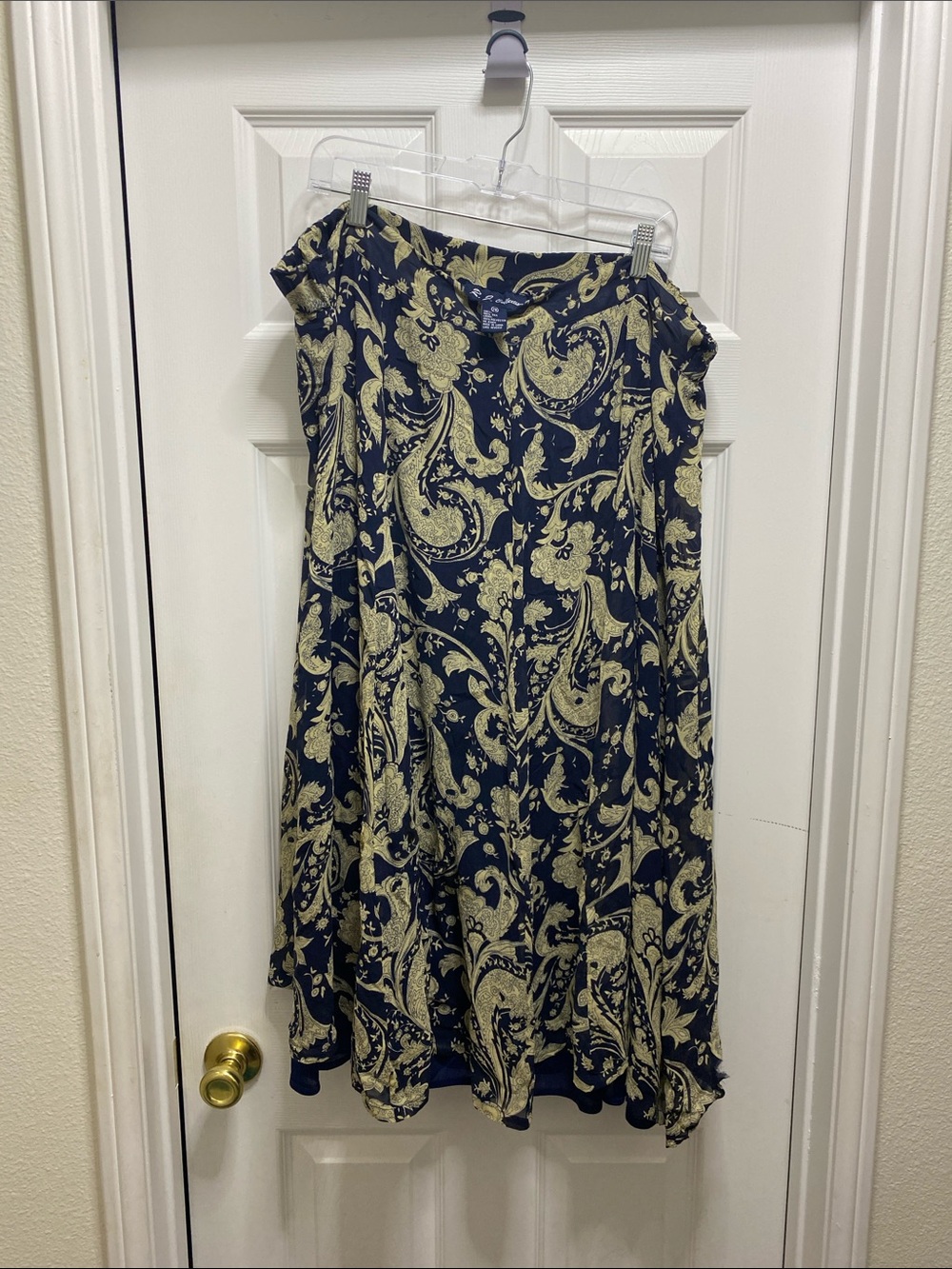 Elegant Navy Paisley Circle Skirt with Cream Print - Unbranded